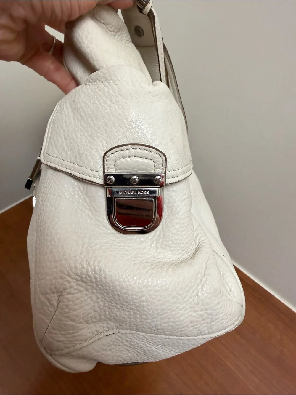 Michael Kors Layton Pebbled Leather Shoulder Bag Hobo Cream Large Designer Boho